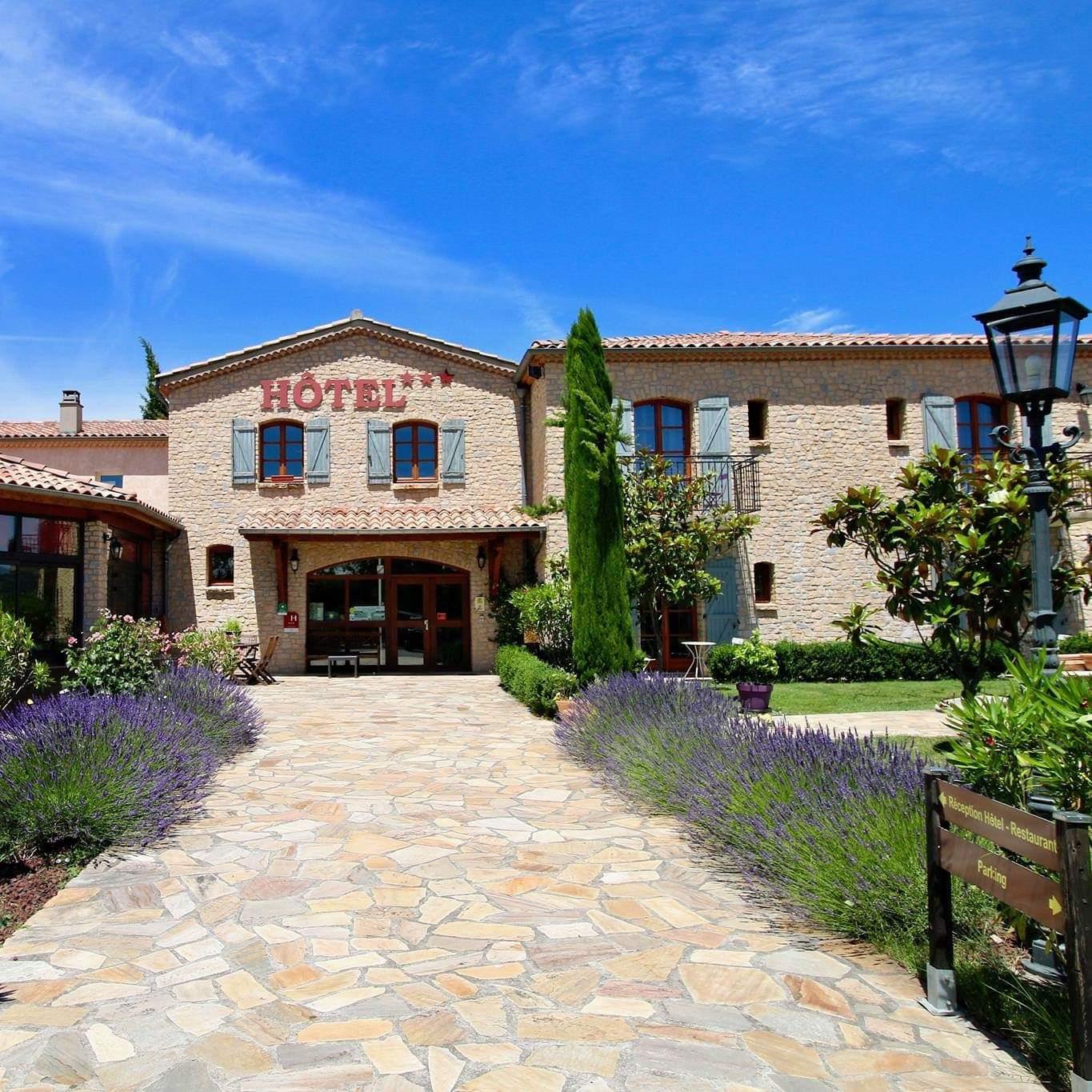 Logis Hotel Restaurant Le Mas De Mon Pere Saint-Jean-le-Centenier Exterior photo