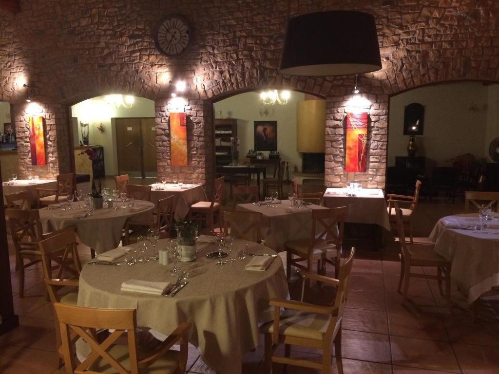 Logis Hotel Restaurant Le Mas De Mon Pere Saint-Jean-le-Centenier Exterior photo