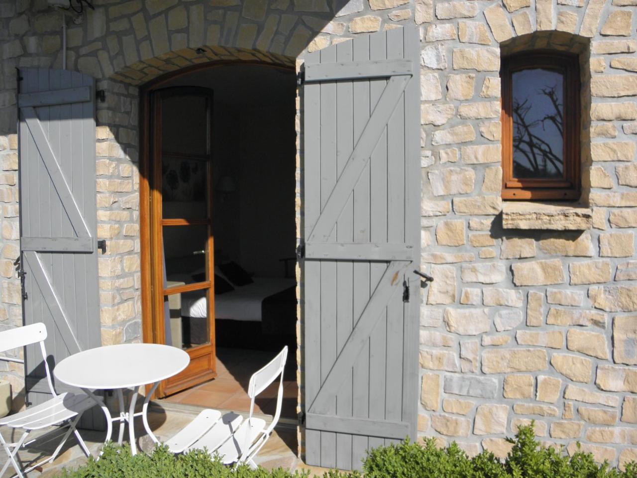 Logis Hotel Restaurant Le Mas De Mon Pere Saint-Jean-le-Centenier Exterior photo
